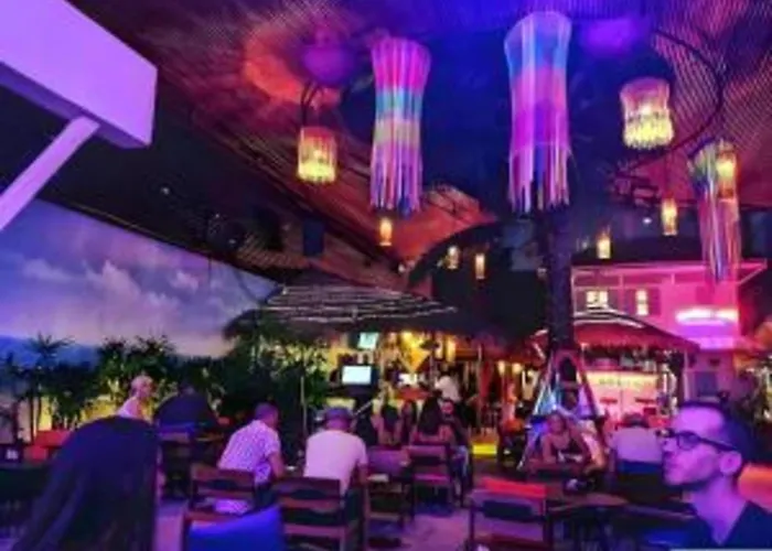 Go Khaosan - โกอินน์ ข้าวสาร Apartment *